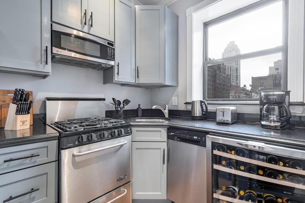 Gorgeous & Bright 3Bdr & 1Bth In Midtown Manhattan Нью-Йорк Экстерьер фото